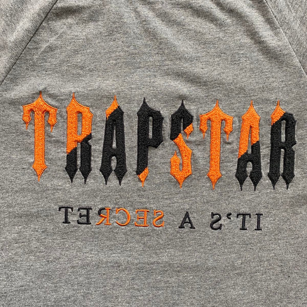 Trapstar Chenille Decoded Short Set - Grey/Orange - Image 3