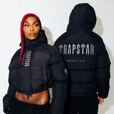 Trapstar Women's Decoded Hooded Puffer Jacket - Black - Image 4